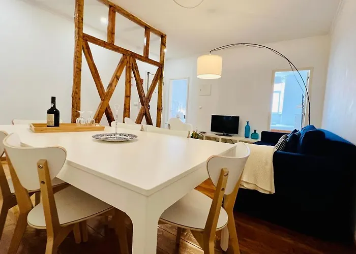 普图伽丽亚公寓酒店 *